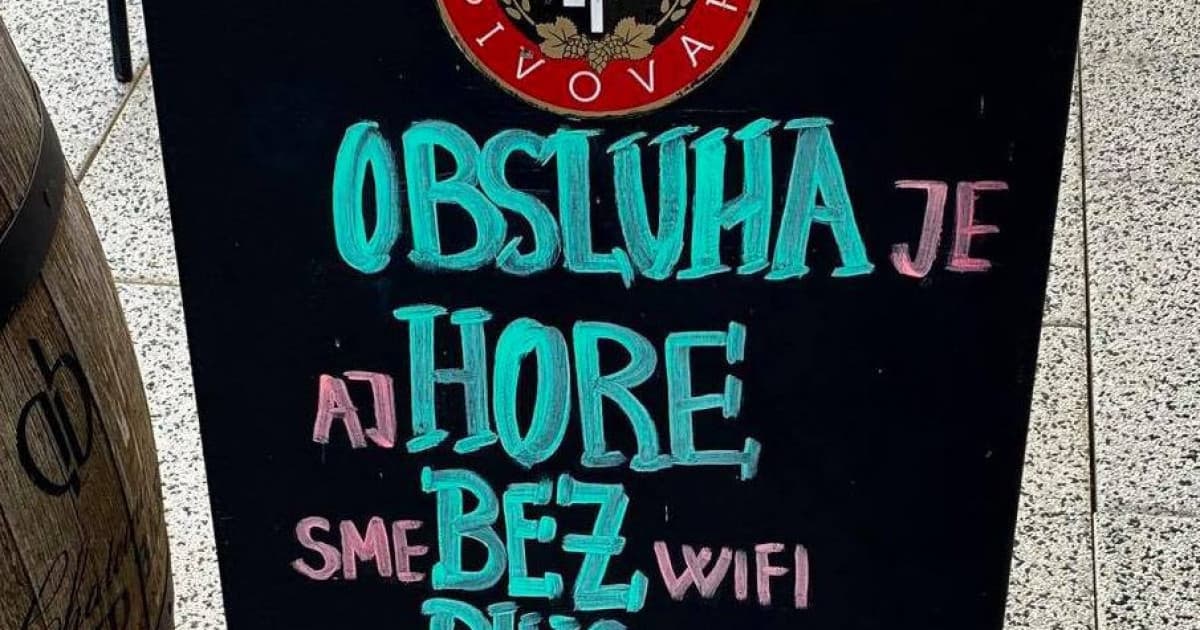 Tabuľa, ktorá upúta. Včera v Starom Smokovci