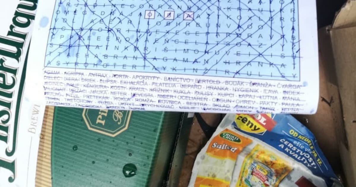 Keď vyhadzoval smeti, všimol si niečo "o dvoch penisoch"