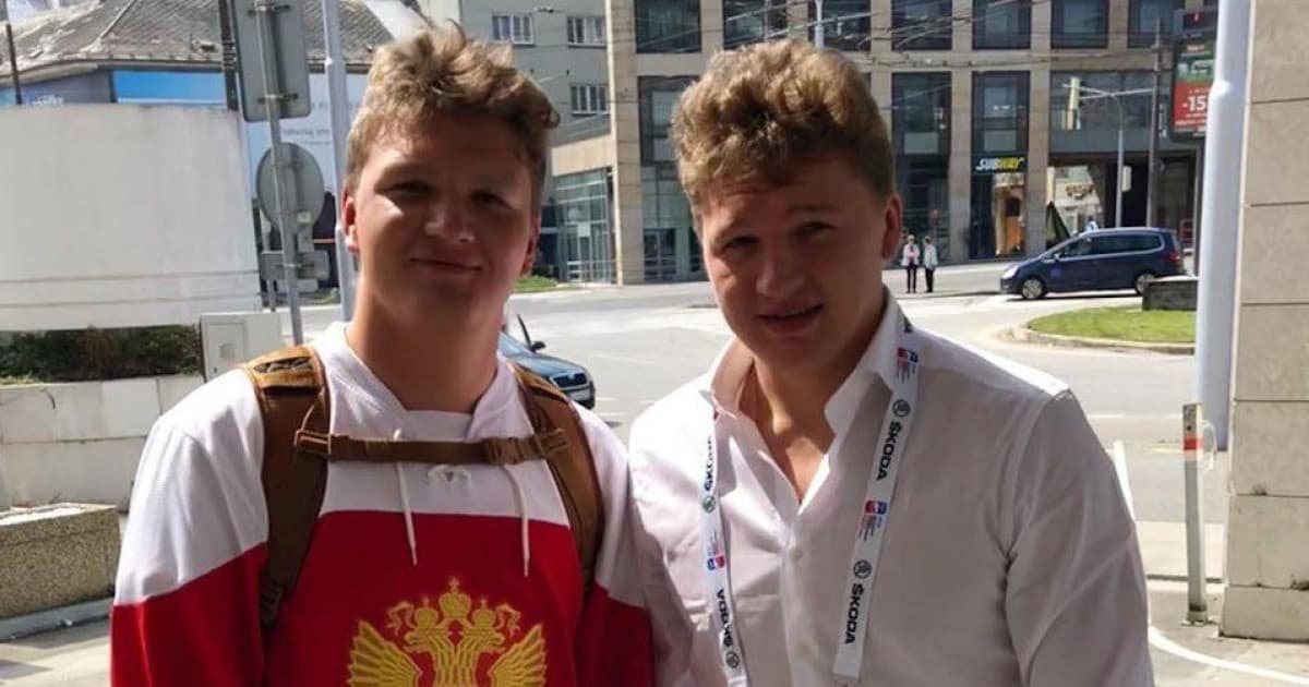 Patrik z Košíc našiel počas majstrovstiev na Slovensku svojho dvojníka. Ruský hokejista vyzerá ako on!