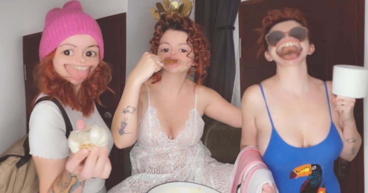 „Nohy mám jak grizly!“ Spieva Nasratá žena vo svojom najodvážnejšom klipe!