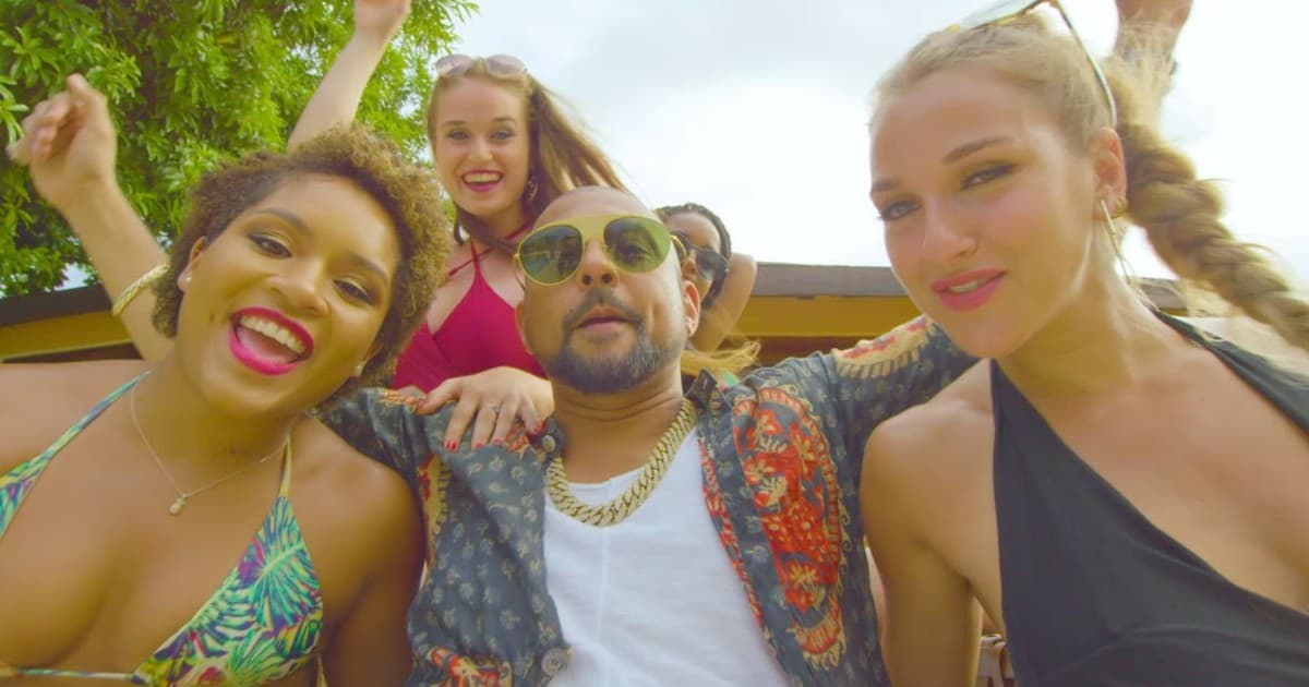 Sexy telá, letné rytmy a párty pri bazéne! Taká je novinka od Seana Paula