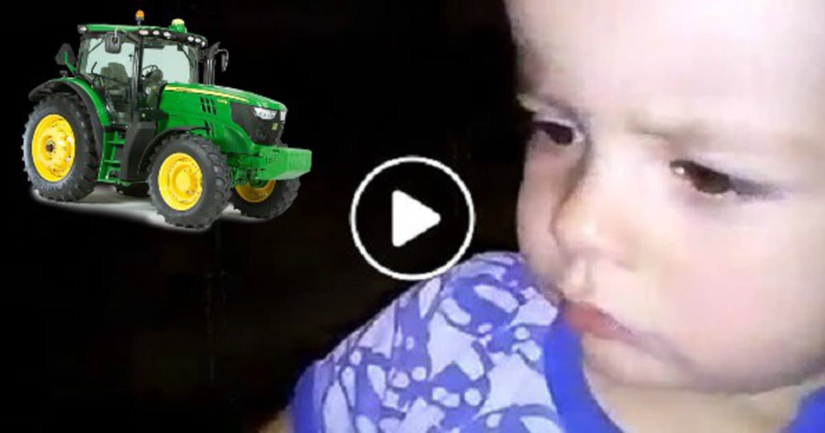 Malý sa učil povedať TRAKTOR. Nešlo mu to. Vždy z neho vyšlo toto!