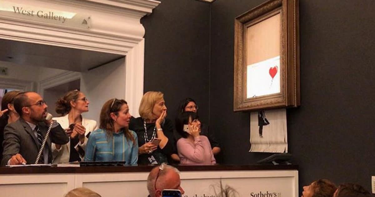 VIDEO: Banksy opäť posunul level umenia. Do obrazu dal skartovač!