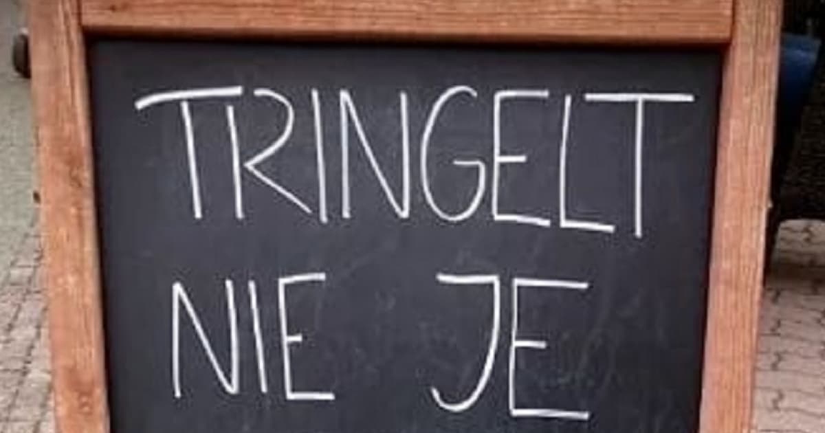V Prešove ľudia zabúdajú na tringelty. Tak vyvesili takúto tabuľu!