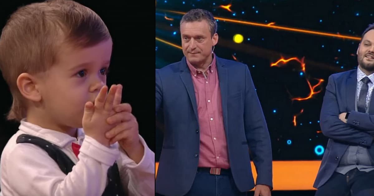 Dvojročný Jakubko pozná všetky vlajky sveta. Je neskutočný!