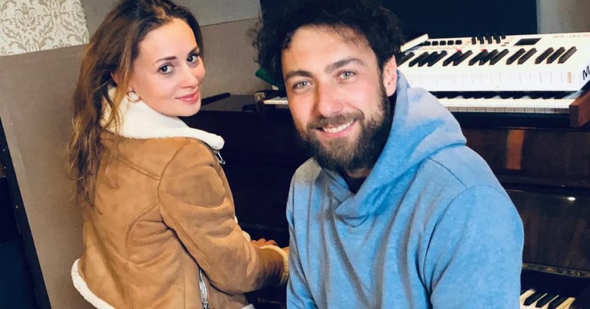 Mária Čírová a Bystrík predstavujú spoločný duet „Páslo dievča pávy“