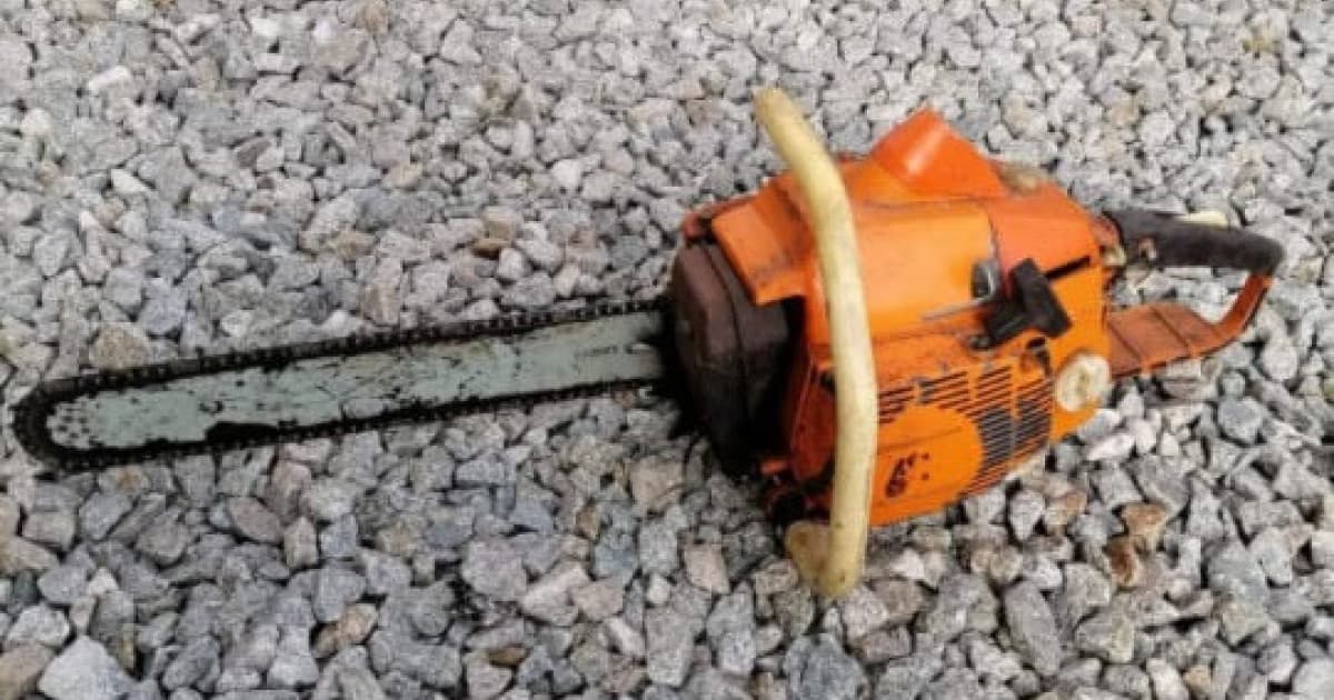 Martinčan predáva motorovú pílu. Zaujímavé však je, čo za ňu chce