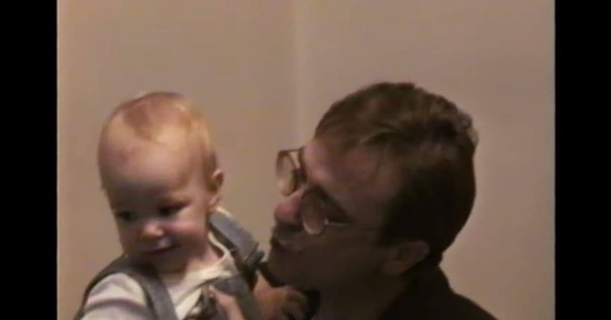 Prvý singel z posledného albumu Mira Žbirku nesie odkaz - Nie si sám. Ide o duet so synom