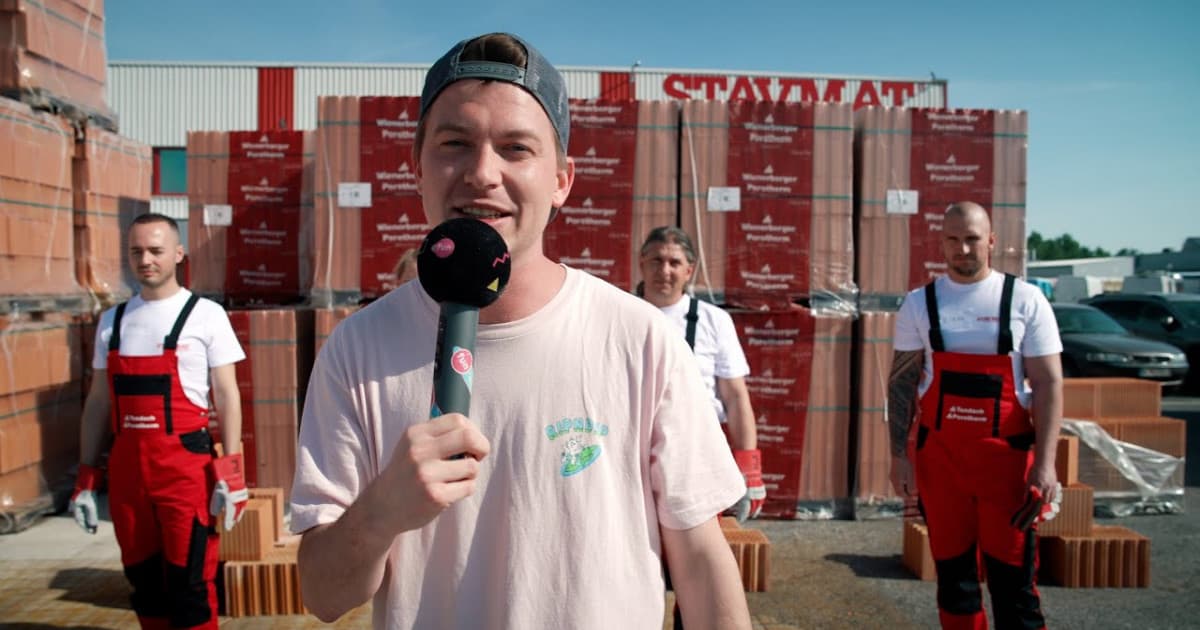 FUN_VLOG: Komu Junior priniesol kamión plný tehál? Rozhodlo tehlové domino