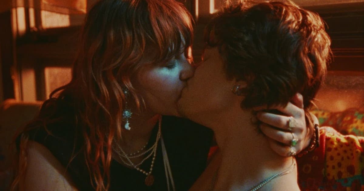 Slovenka Karin Ann posiela z Hollywoodu svoj nový klip „if i fall for you“