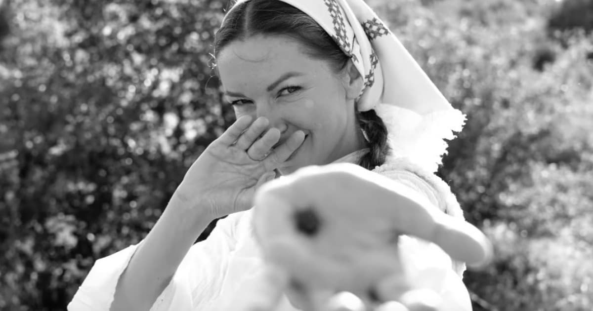 Zuzka Smatanová predstavila klip k nádhernej skladbe „KVETENA“