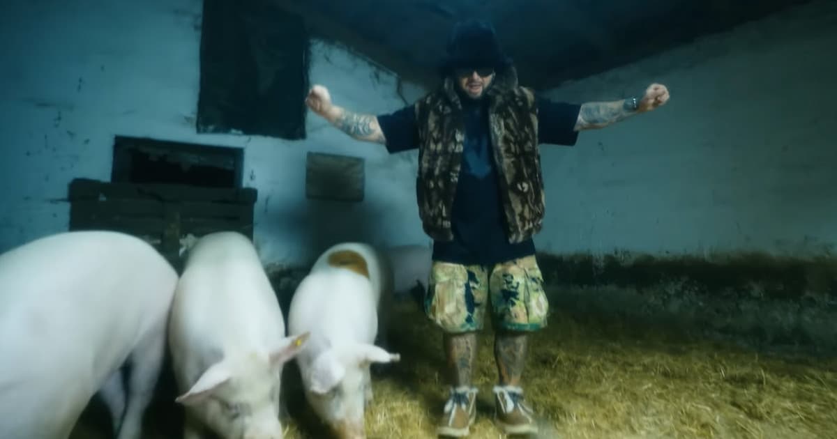 Kali predstavil šialenú skladbu „PAPAHABIBI“. Pozor, zostane Ti v hlave!