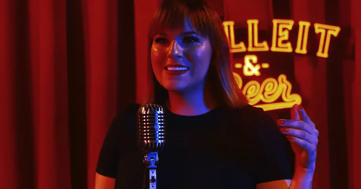 Speváčka Michaela Mališová má debut: „Cukor a Bitch“ je hit o toxických vzťahoch